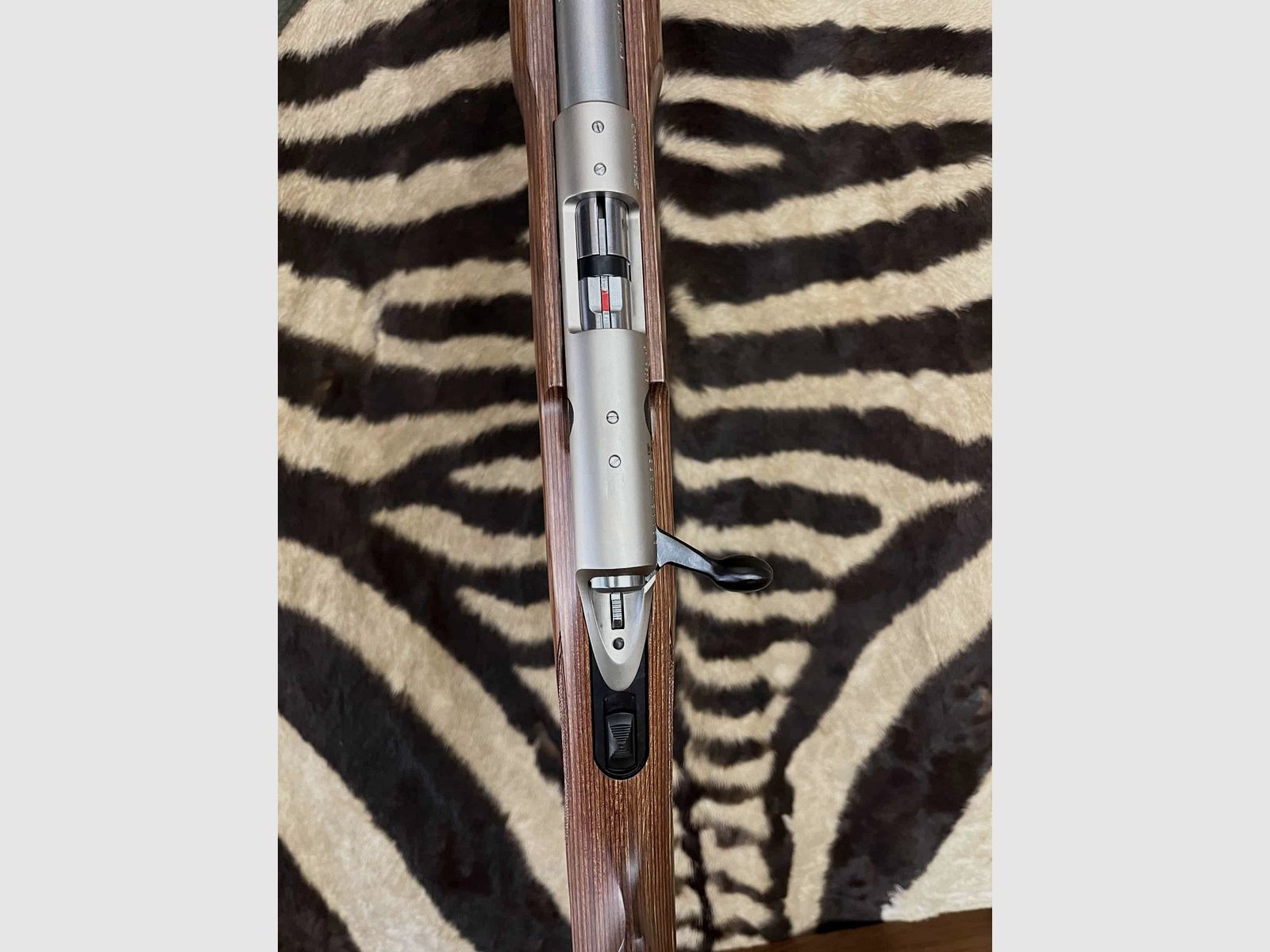 Geradezugrepetierer BROWNING T-Bolt Target Varmint braun laminiert Kal. 17HMR 49cm Gewinde –, Bild 6 von 11