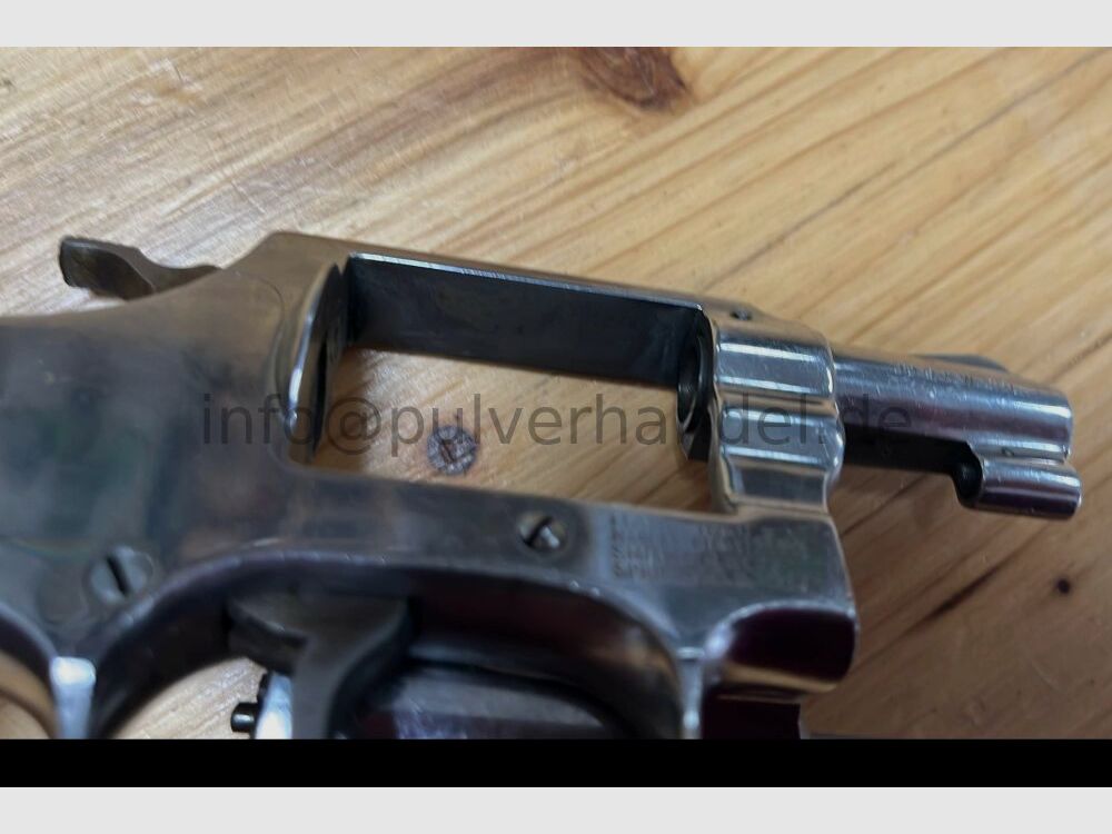 Smith & Wesson Modello 60 in acciaio inox in .38 Special SOLO AZIONE DOPPIA