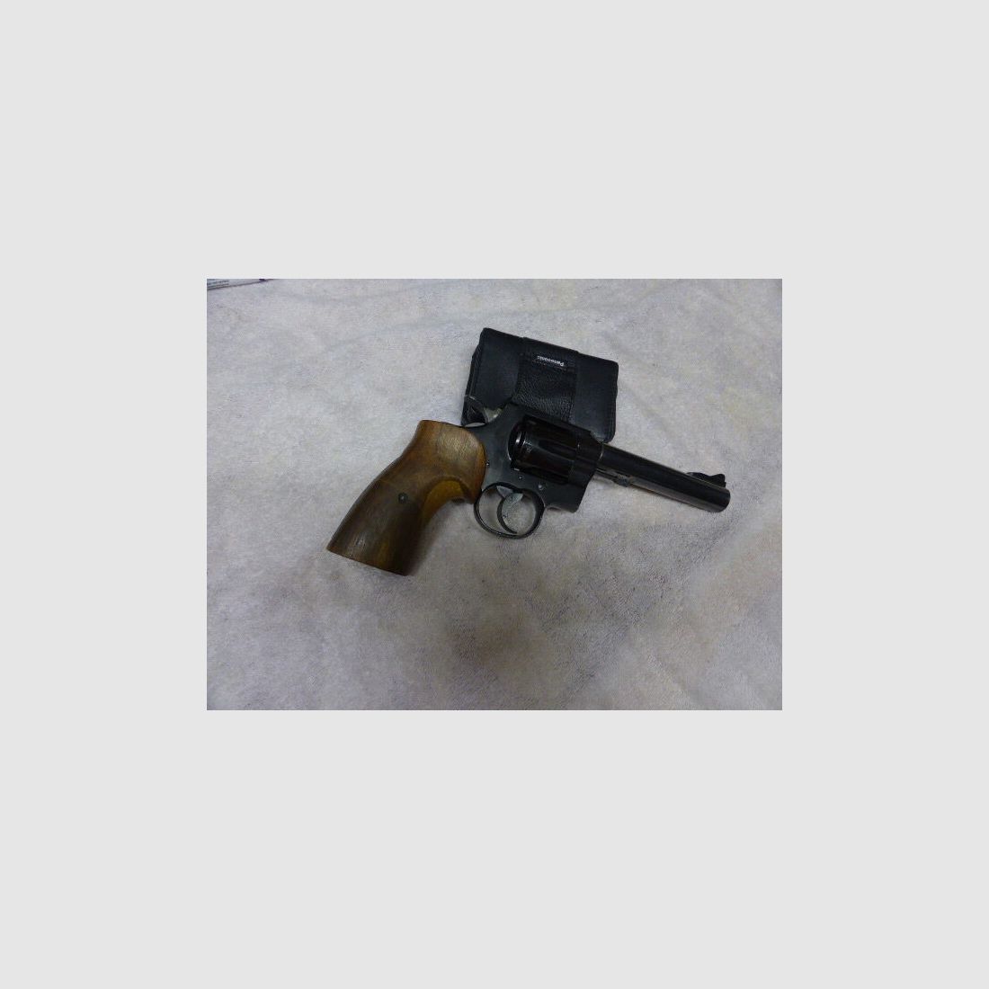 Colt	 Trooper