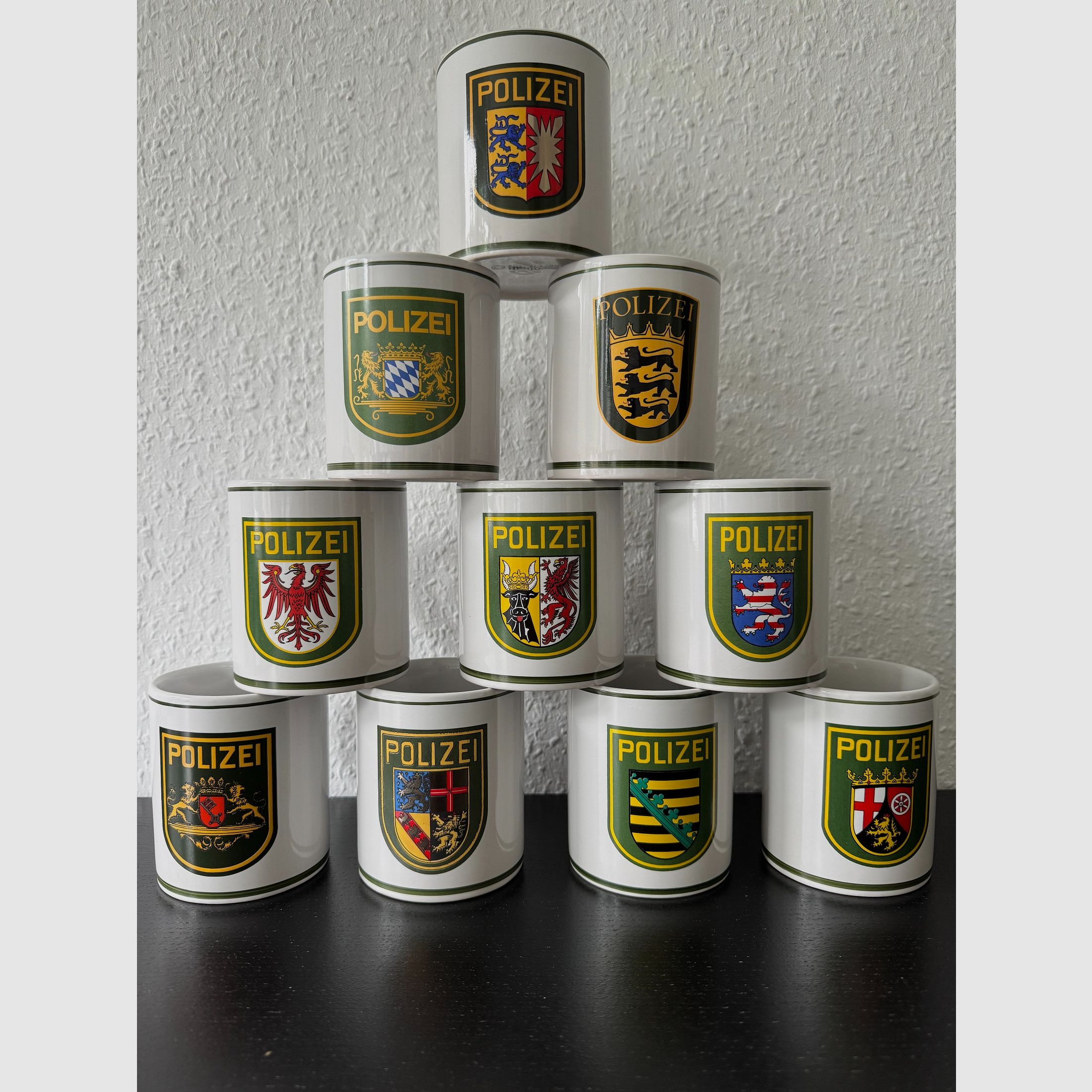 Police coffee mugs from various German states with coats of arms, new, image 1 of 6