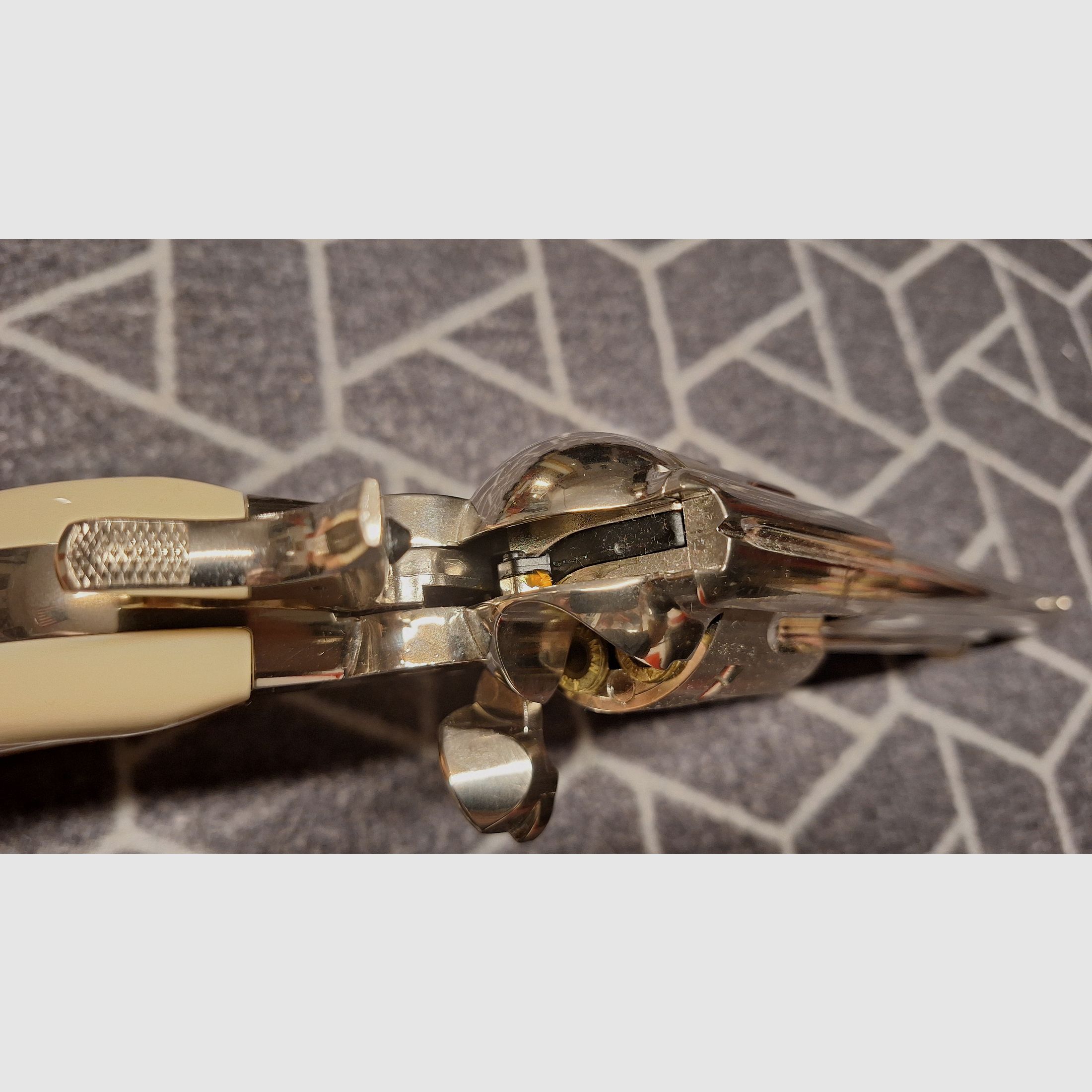 Remington Co2-Revolver 1875 Vollmetall Nickel / Elfenbein-Optik 4,5 mm Diabolo /Stahl BB