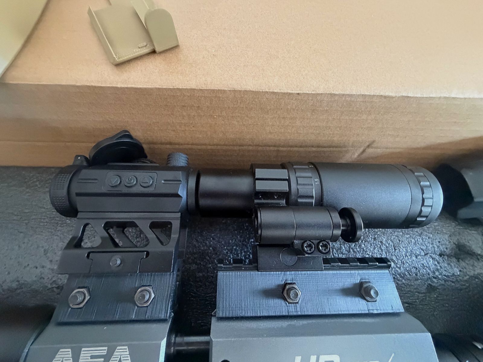 AEA HP-Max MK1 Cal .35 (9mm) F-Luftgewehr – Azione a pompa, RED-DOT + ingranditore, Configurazione tattica