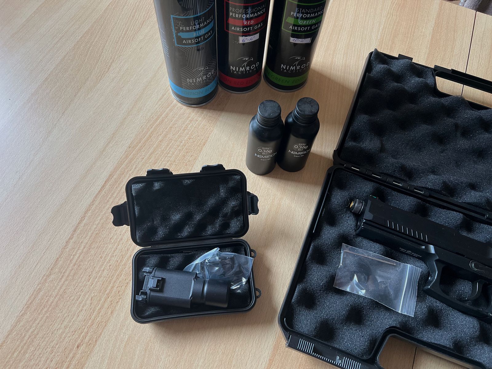 Komplettes airsoft set  novritch ( SSR 15 /SSG 10 / SSX 23)