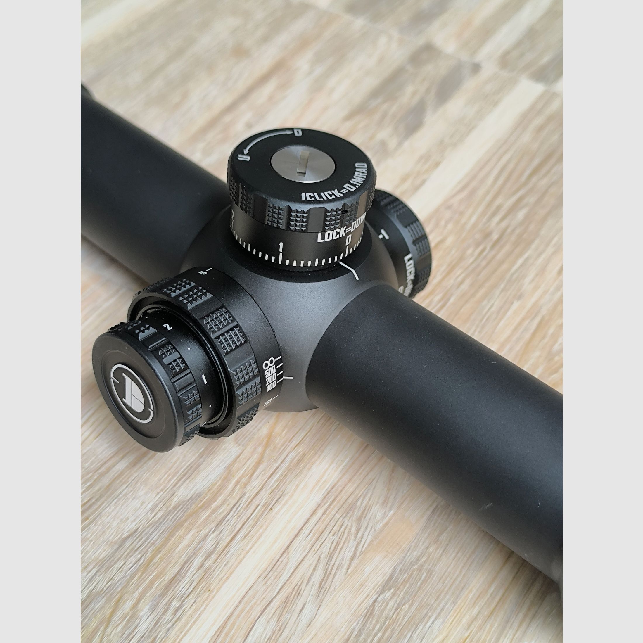 DISCOVERY OPTICS ED-AR 1-8X24SFIR FFP-MRAD LPVO kein Vortex Kahles Athlon Bushnell Delta