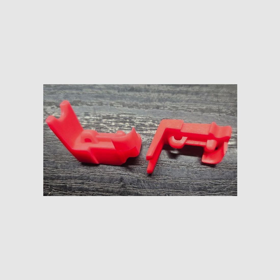 Beretta 92, APX, PX4 Magazinzubringer rot neu