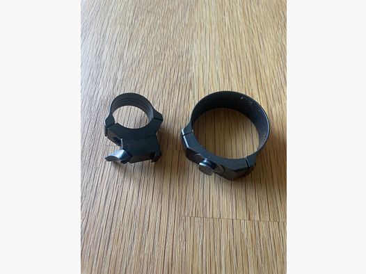 EAW lever pivot mount