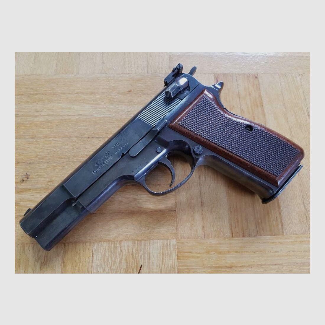 Luger M90