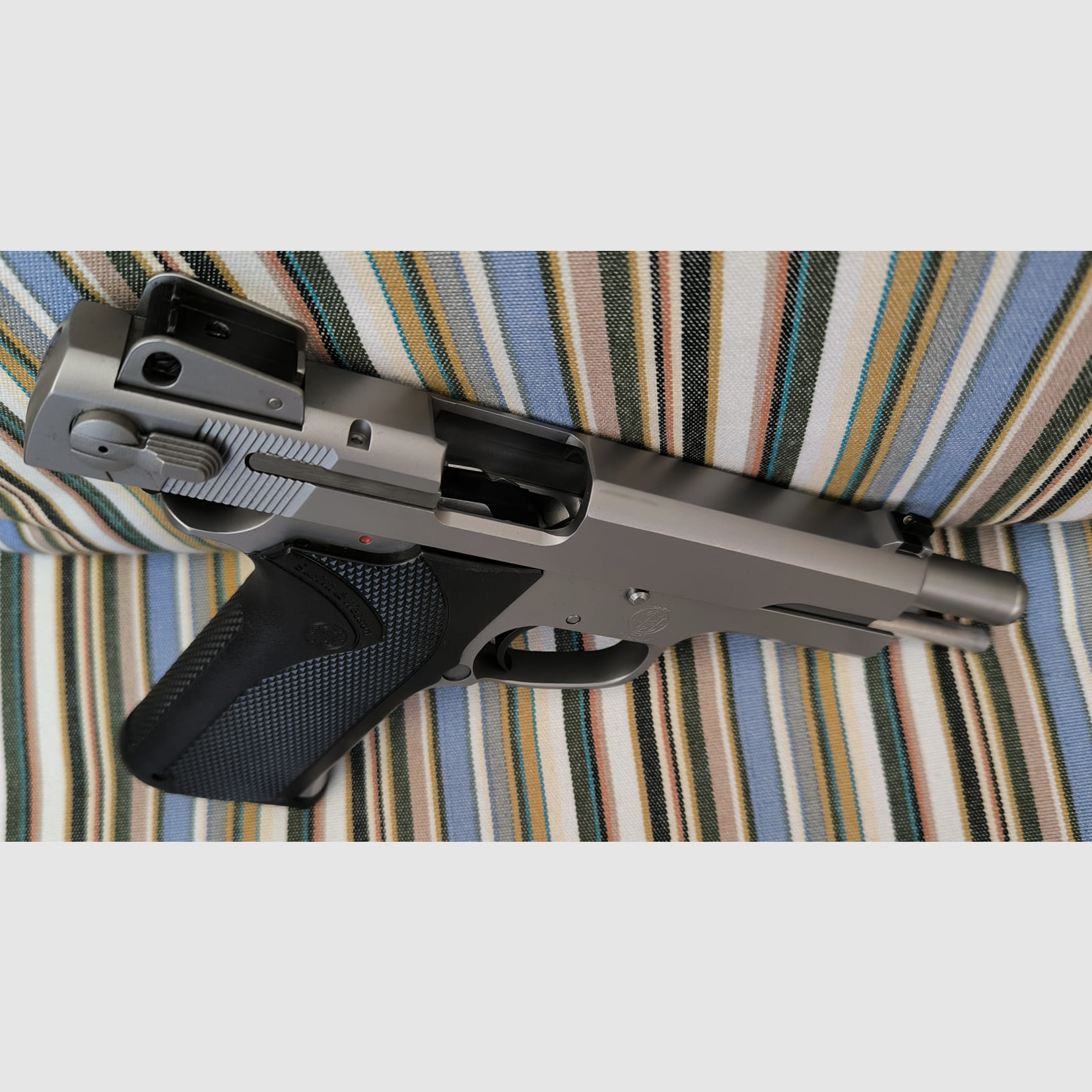 S&W 4506-1 GEN 3 Kultowy pistolet .45 Auto, zdjęcie 2 z 3