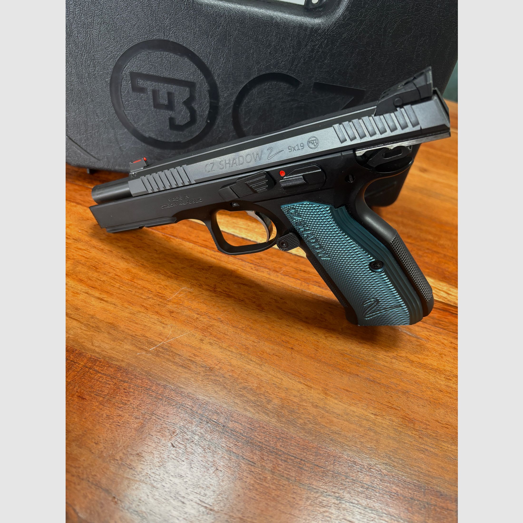CZ Shadow 2 9mm – <2000 Schuss – 3 Magazine – sehr guter Zustand
