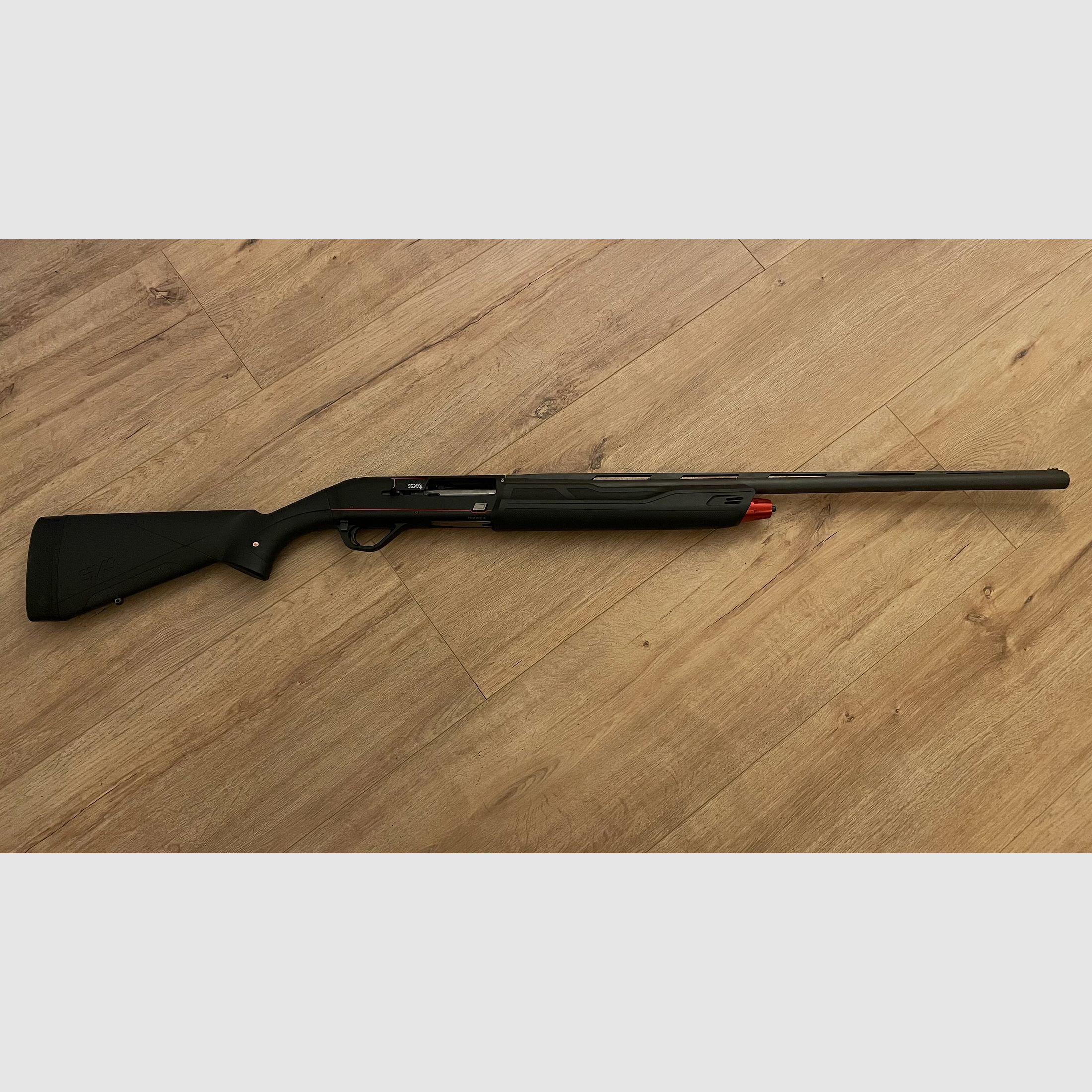 Winchester SX 4 Black/Red 12/89