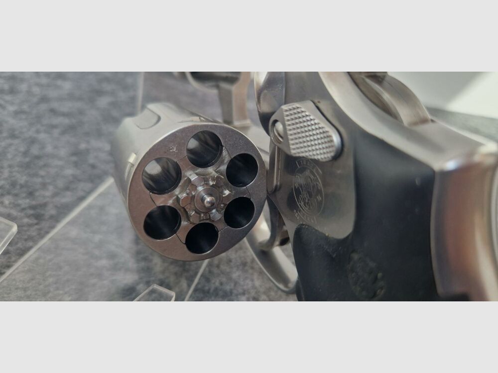 Smith & Wesson Model 686-5