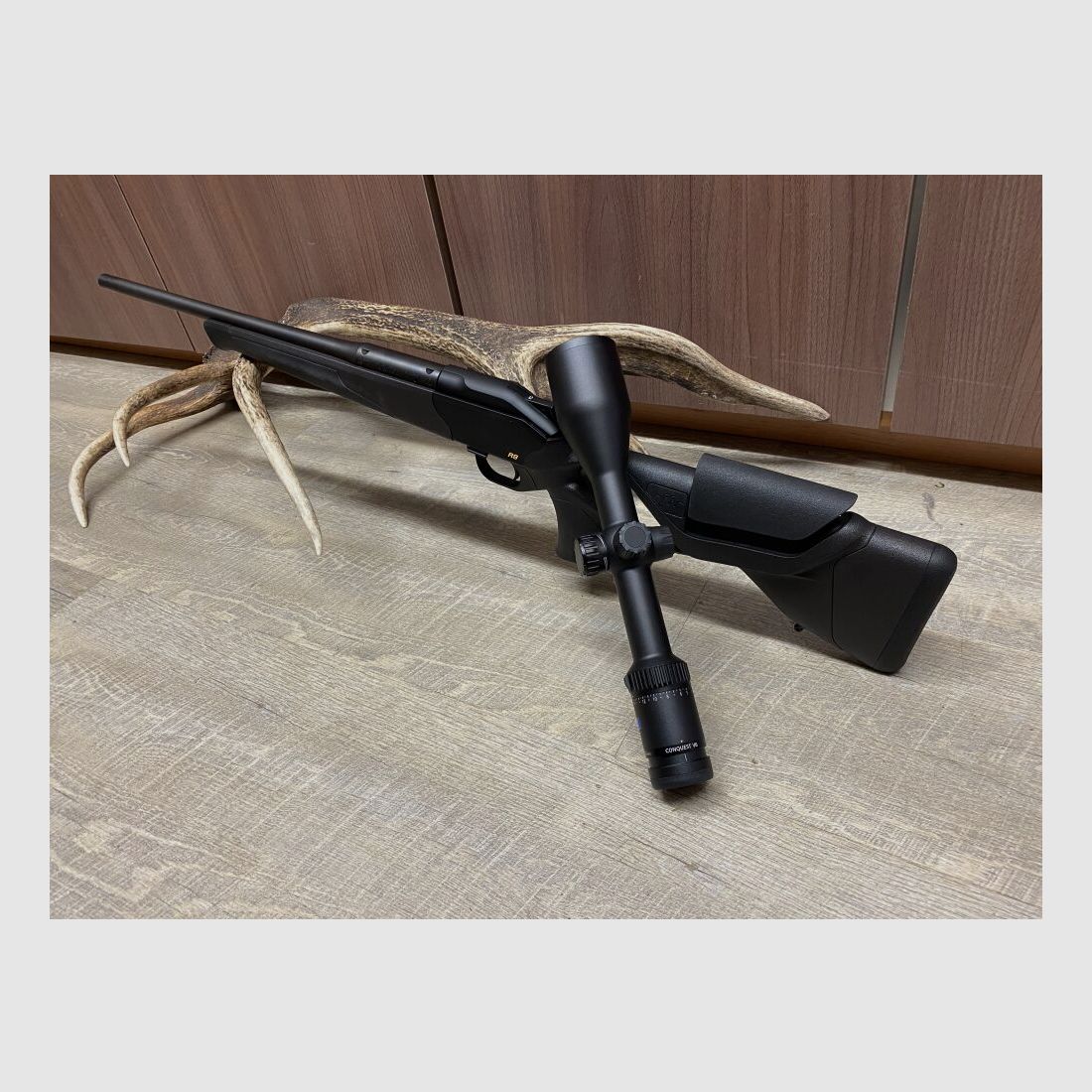 Blaser R8 Ultimate, con Zeiss Conquest V6 2,5-15x56, regolazione del calciolo, canna corta