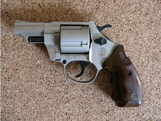 Revolver Smith & Wesson Combat cal. 9 mm K.