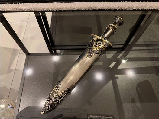 Decoratieve sierdolk met rijk versierde schede - Middeleeuwen / Fantasy-stijl