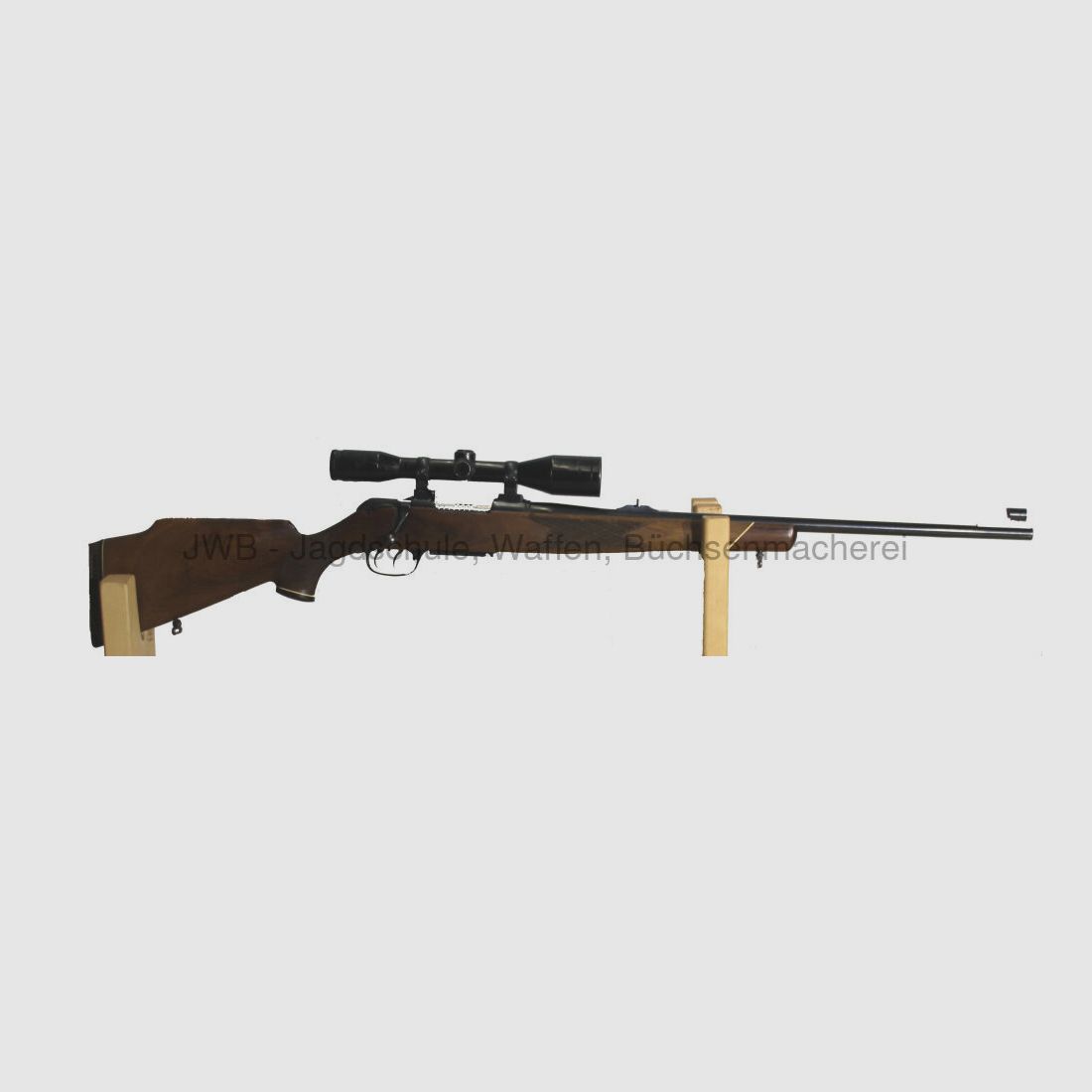 Fucile a ripetizione Krico con montaggio girevole e cannocchiale Zeiss .243Win