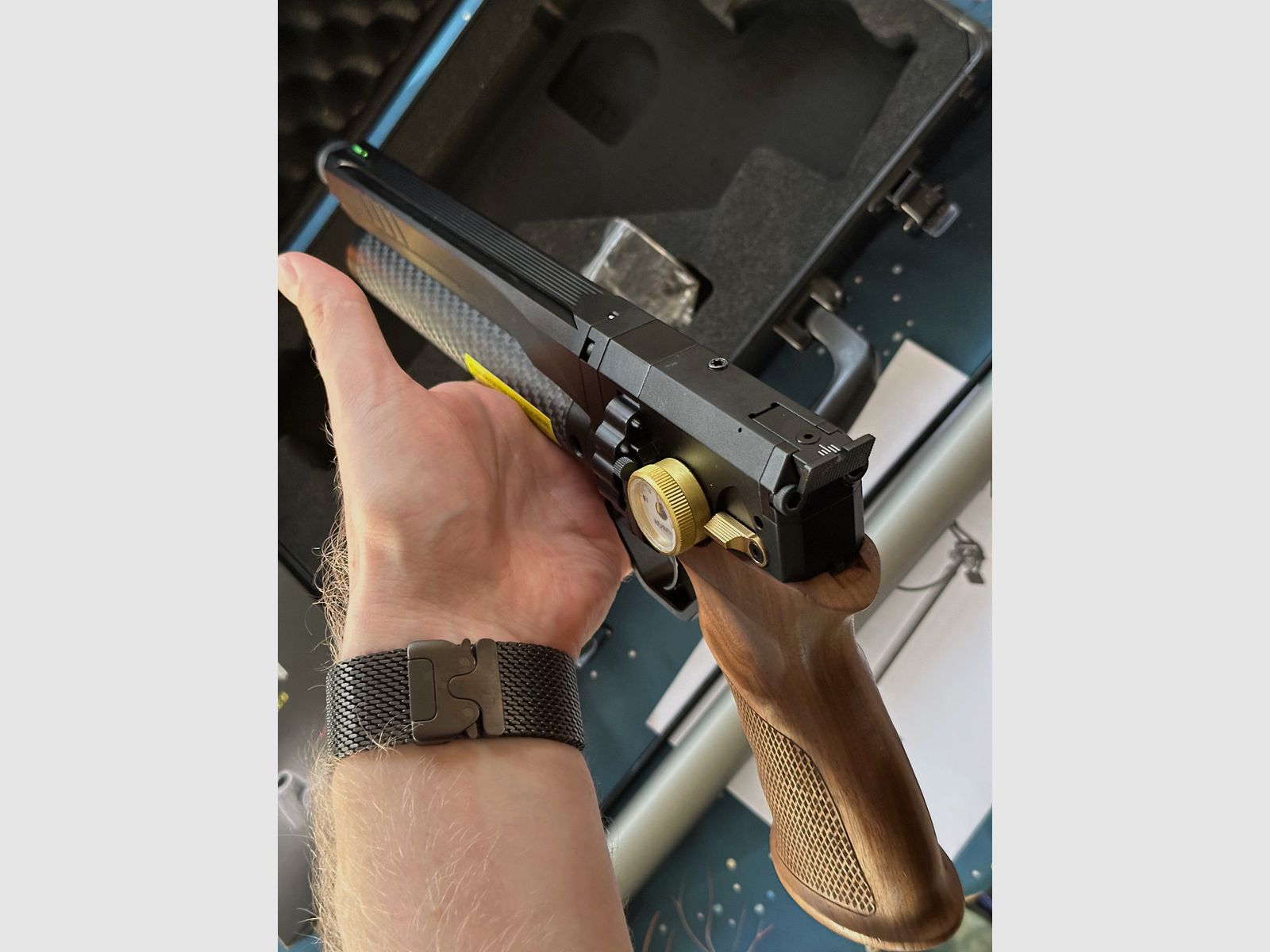 Pistolet à air comprimé Huben GK1 (V3+) Cal. .25 / 6,35 mm