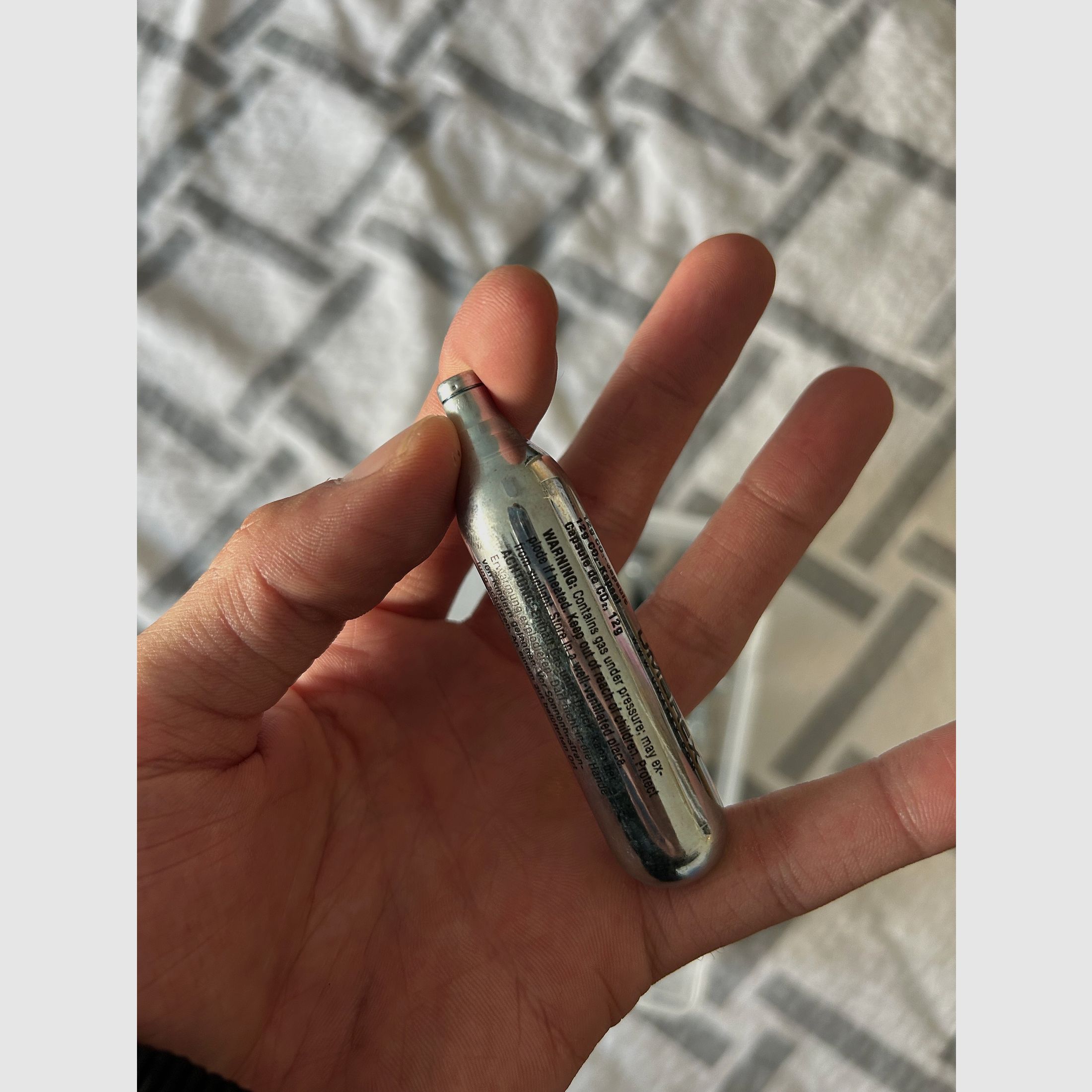 CO2 -Kartusche (NEU-9Stück-Insgesamt 5€) umarex für gasdruckwaffen (9x)