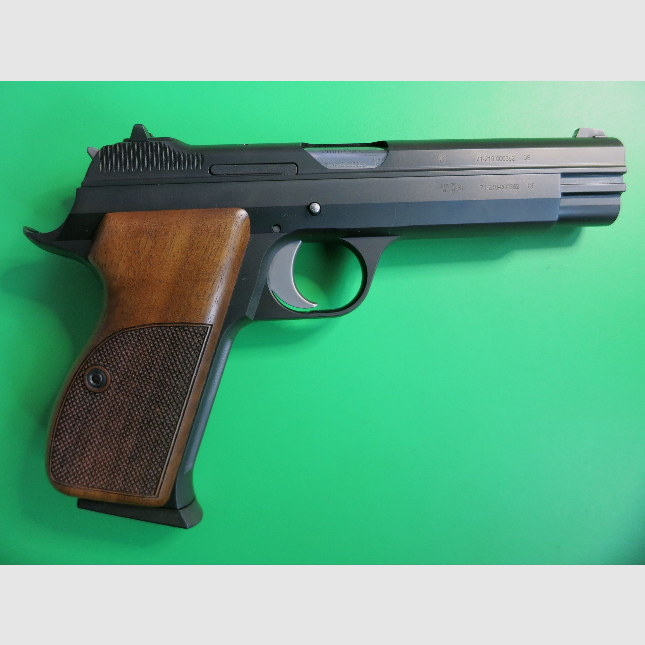 SIG Sauer P210 LEGEND, ungeschossen, deutsche Sammler-Fertigung Eckernförde, Kaliber 9mm Luger      #94