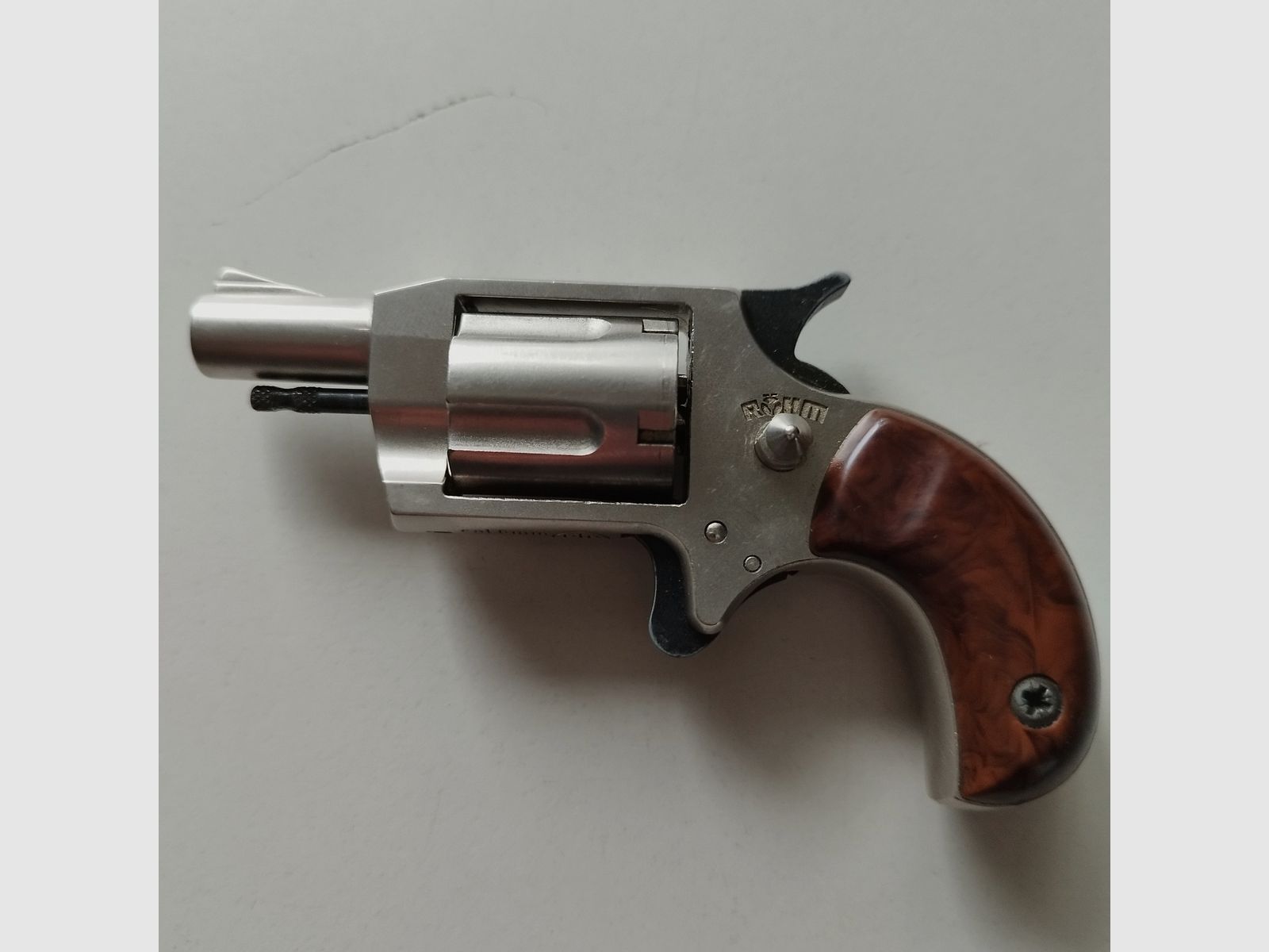 Wunderschöner RÖHM Little Joe - SRS-Revolver 6mm FLOB.PL. mit Gürtelschließe & Holster & Zubehör in OVP - Sammlerstück PTB