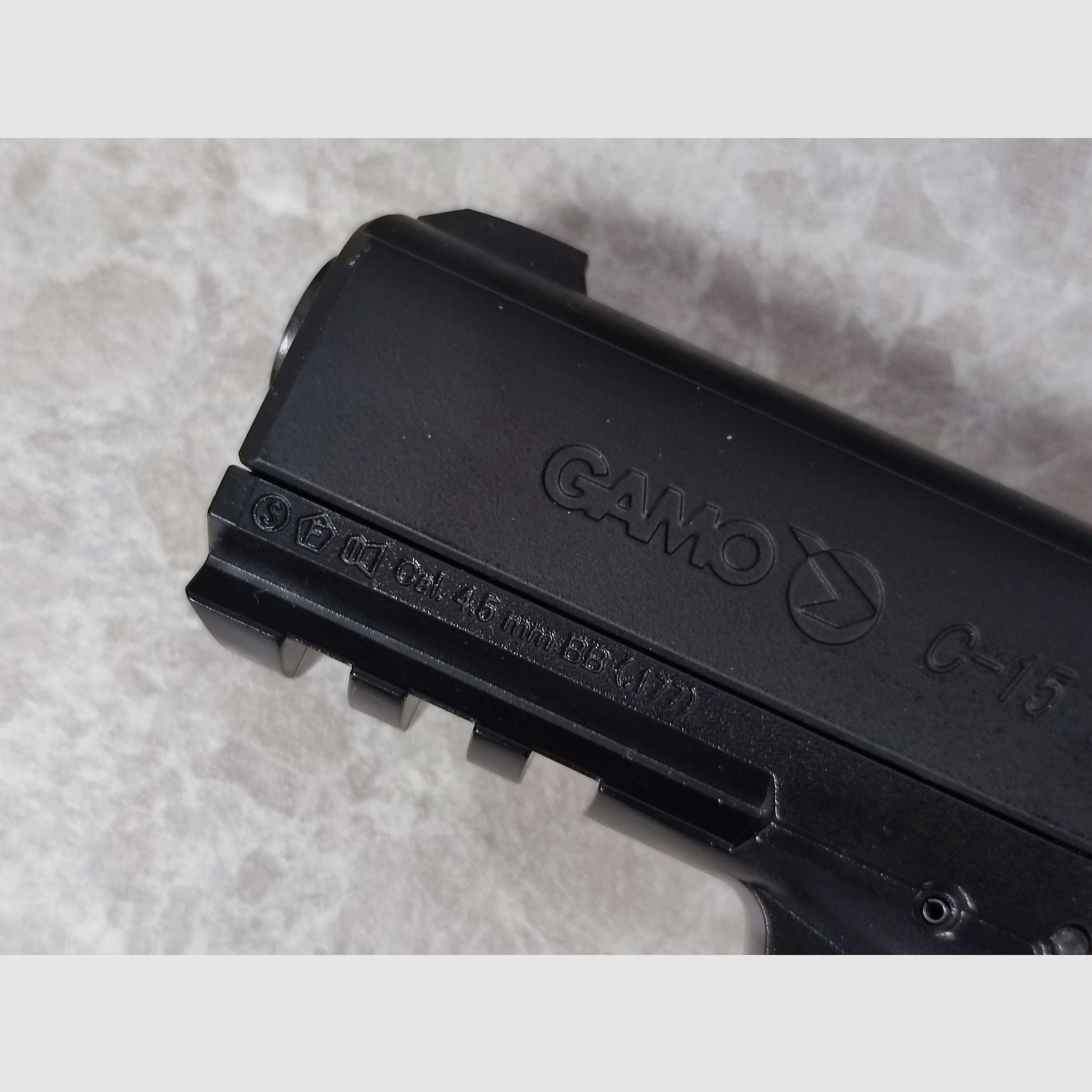 NEU Gamo C-15 Blowback CAL 4,5 schwarz CO2 Gas Pistole