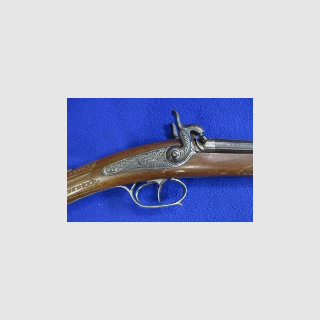 Escopeta de doble cañón de percusión con cañones de damasco .36 DF