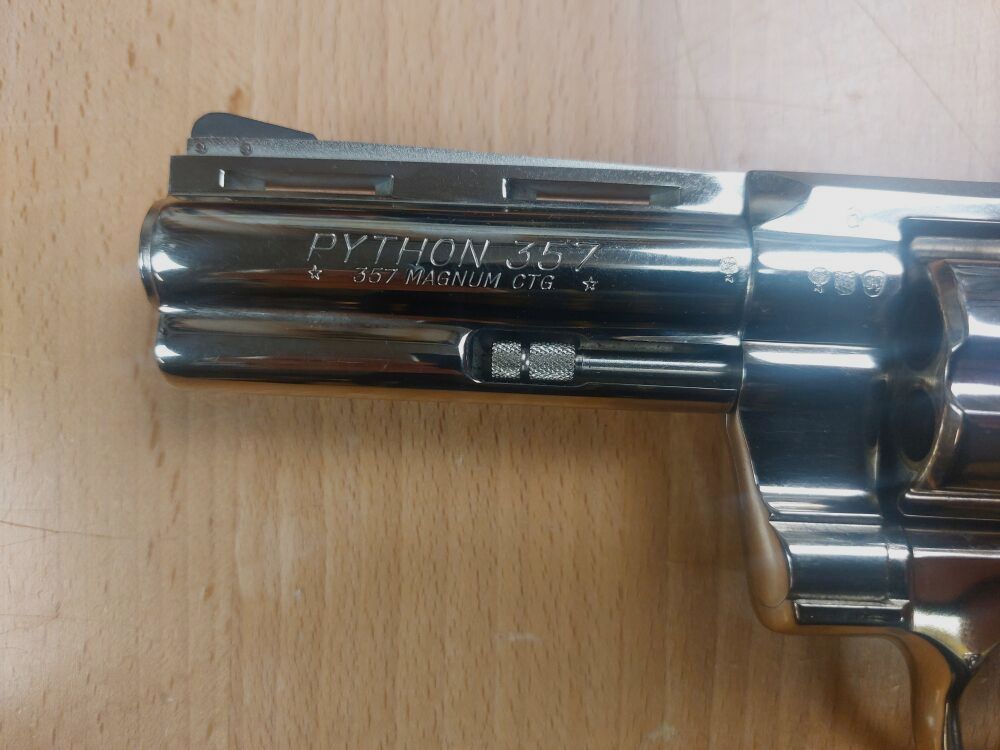 Colt, USA Python, Nickel