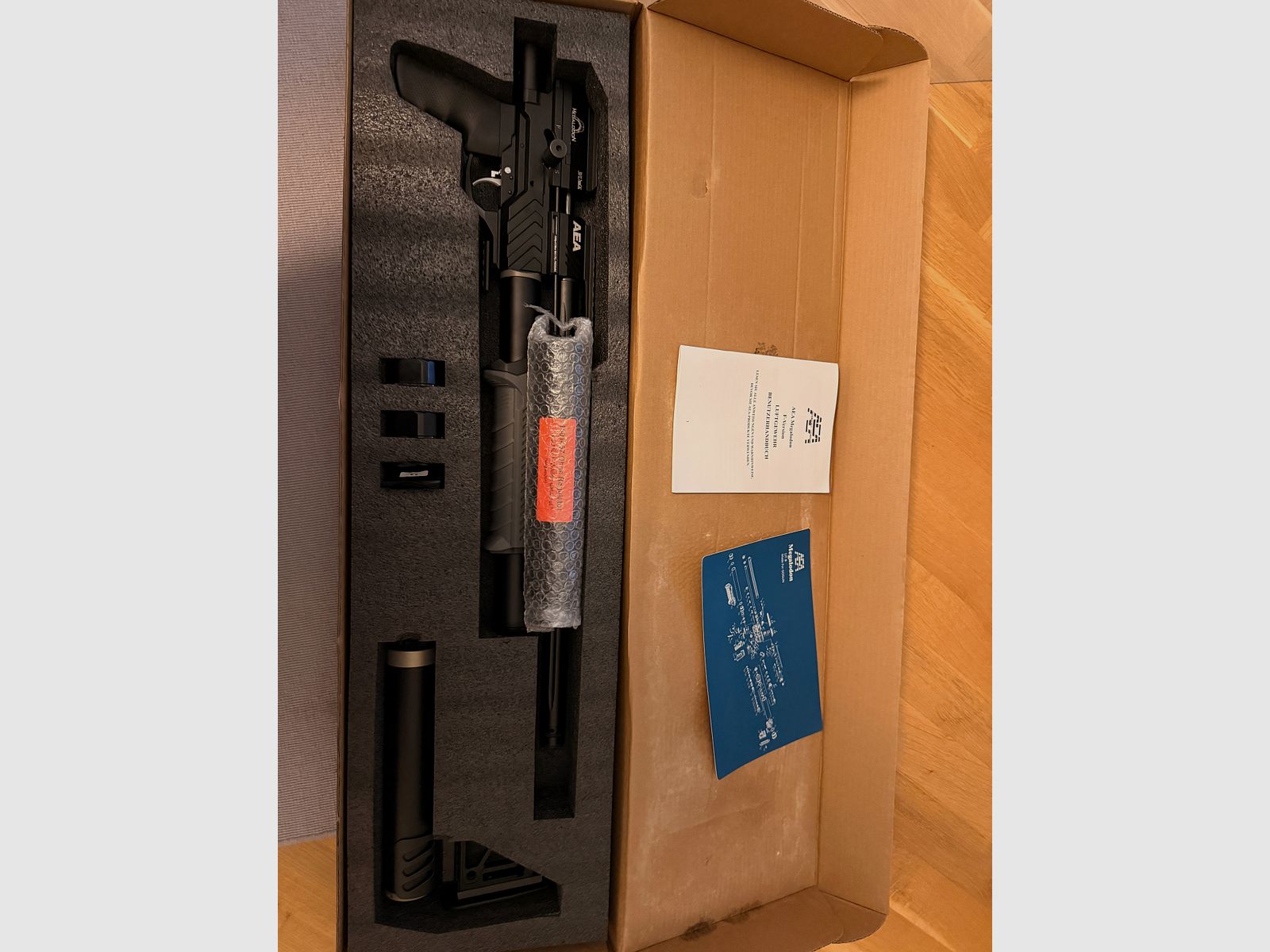 AEA Megalodon – État impeccable + accessoires complets