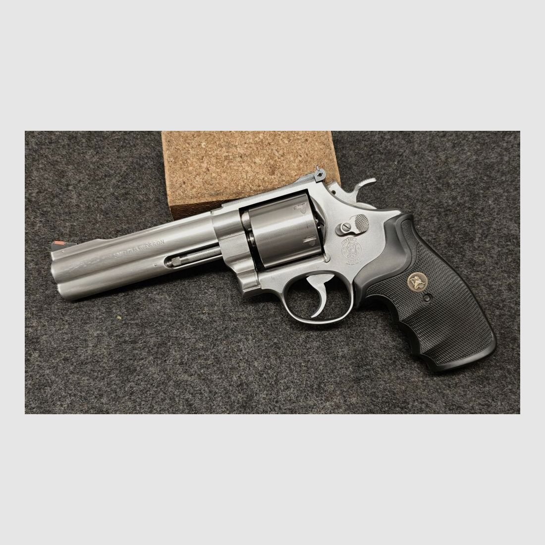 Smith & Wesson 627 - 0