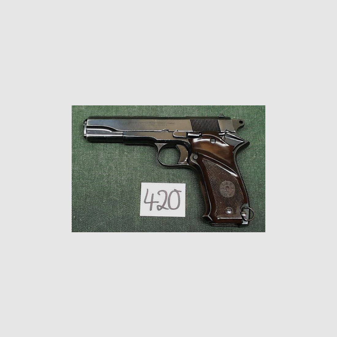 LLama Gabilodo i Cia Pistolet 9mm Para