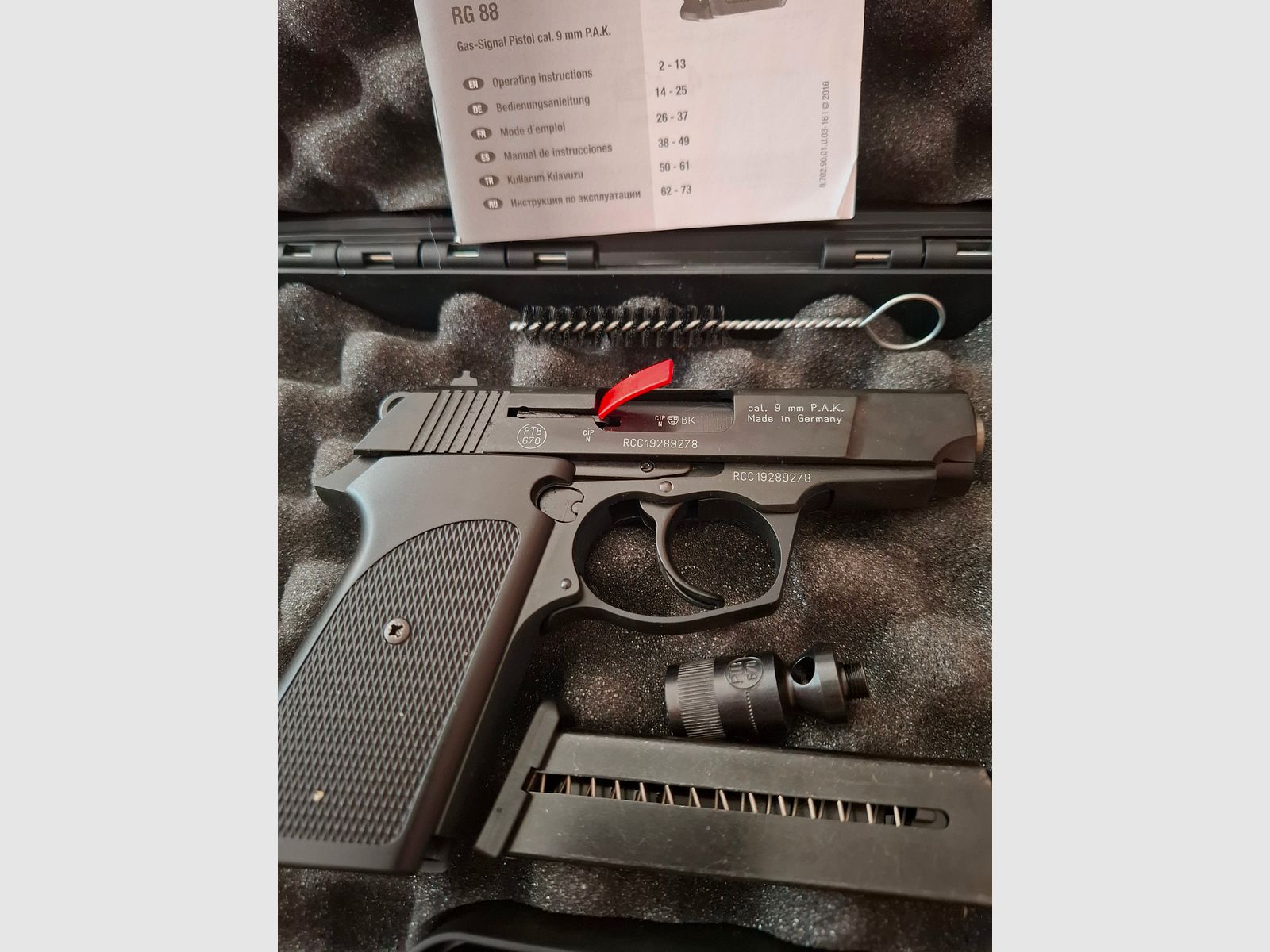 Röhm RG 88  9mm P.A.K.   PTB 670. "NEU"