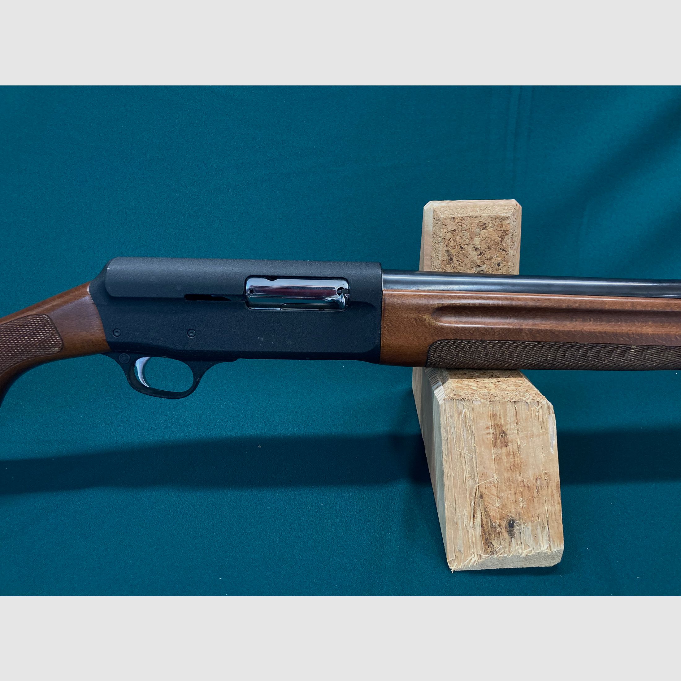 Franchie self-loading shotgun 12/70