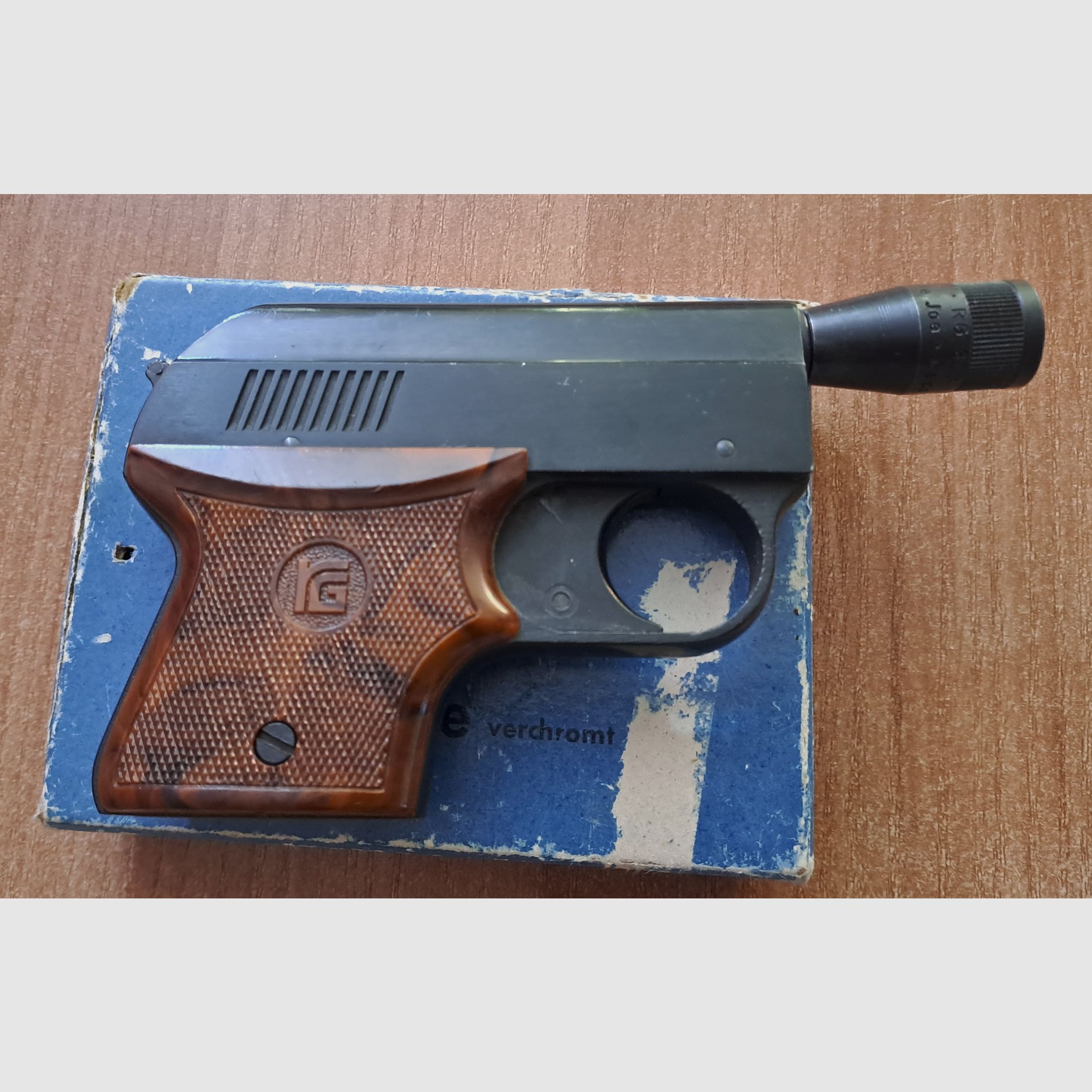 Röhm RG 3 Schreckschuss Pistole im Kaliber 6 mm Knall