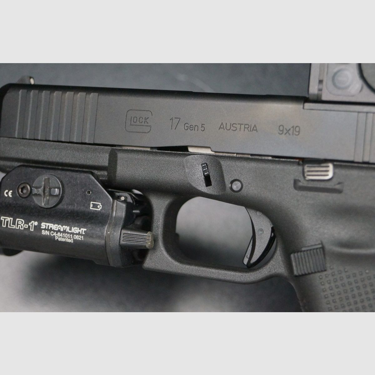Glock 17 Gen5 Aimpoint Acro TLR1, Bild 4 von 6