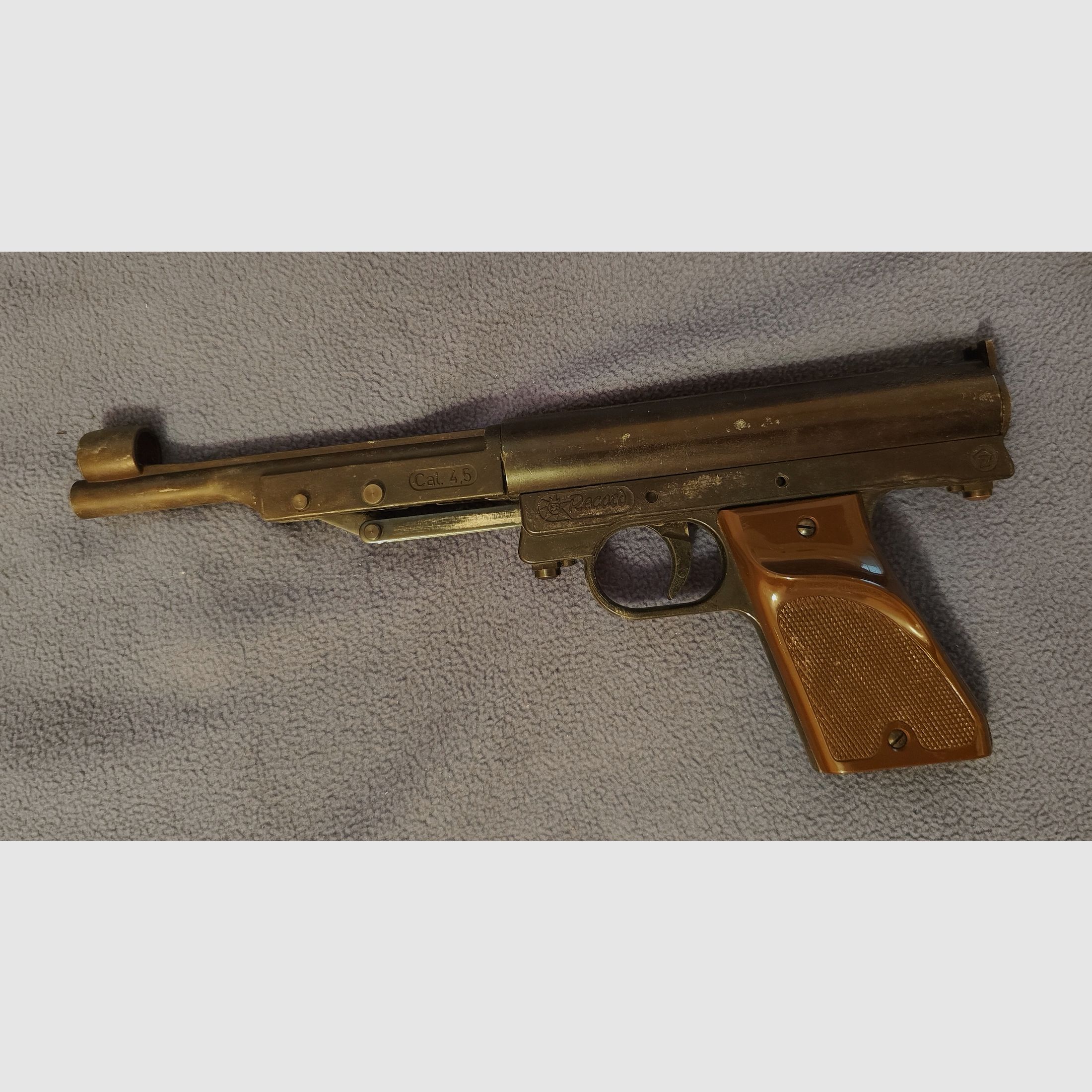 Récord pistola de aire comprimido con F en el pentágono calibre 4,5 mm antiguo