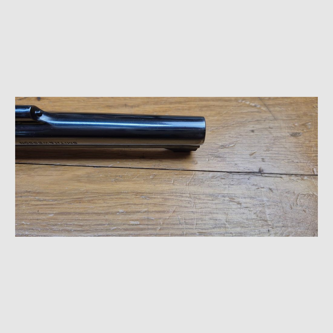 Very nice example of Smith & Wesson 17-3 revolver – Precision and training revolver in cal. .22Lr – Springfield firearm from 1972/1973 – "Pinned and recessed" – Excellent bluing and adjustments – Mechanism in TBE++ – New 6-inch fluted barrel with superb rifling – Premium quality firearm in untouched finishes today – TBE++ / TBE+++, image 15 of 29