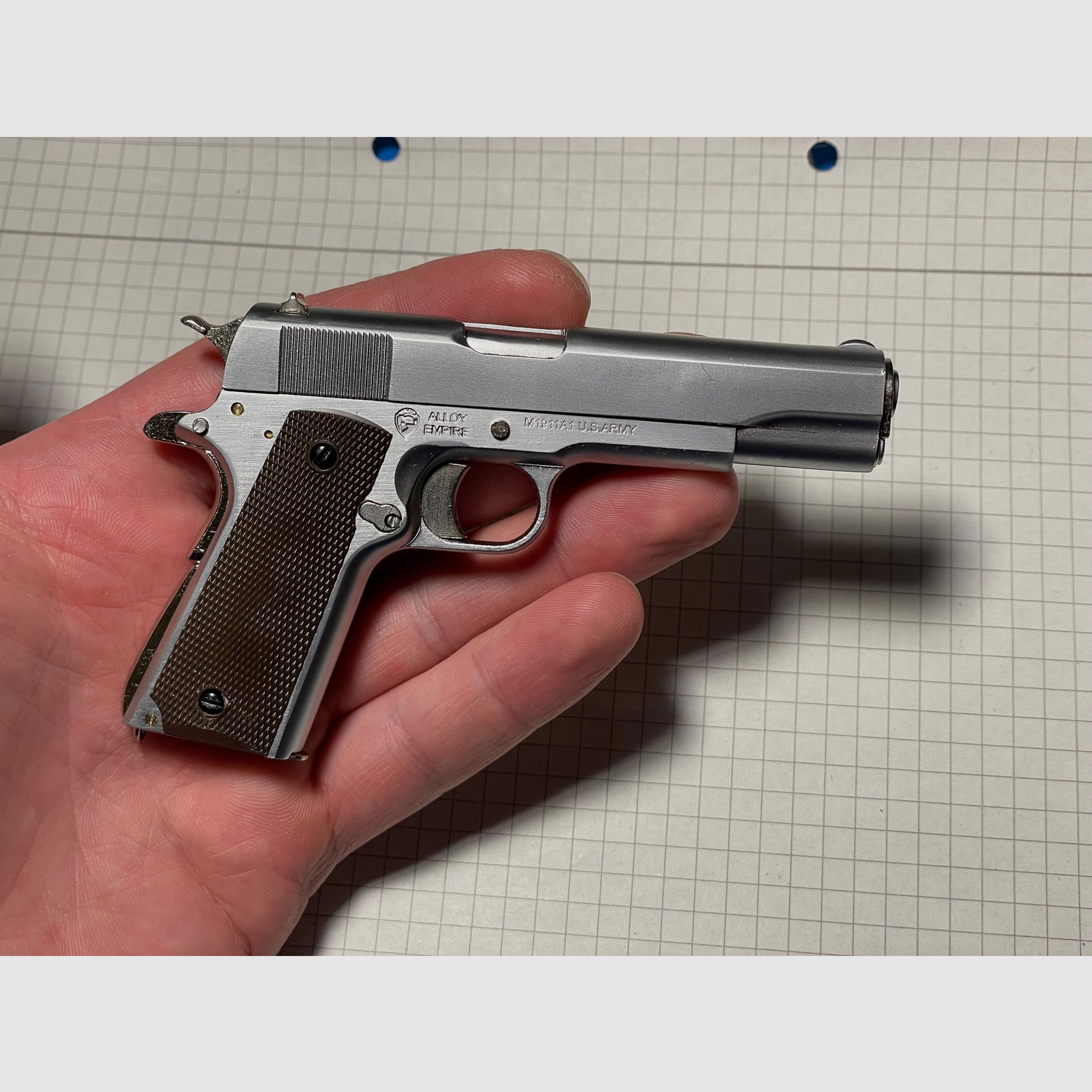 Miniatura pistola 1911, immagine 3 di 3