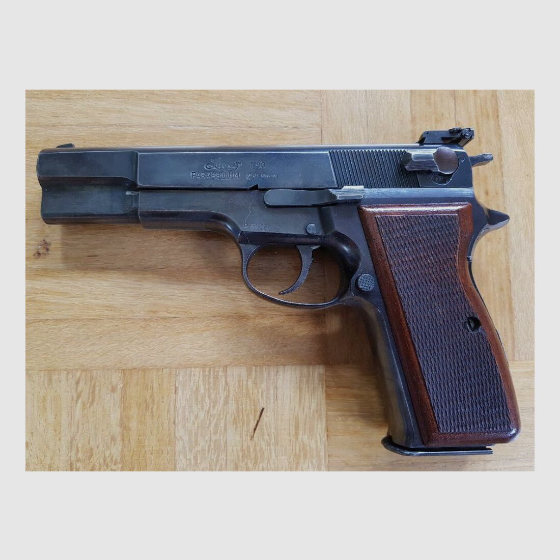 Luger M90