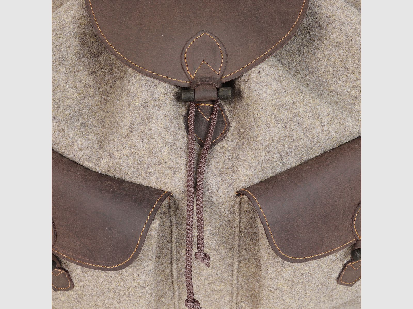 AKAH Jagdrucksack​ Wollfilz lautlos 28l Volumen Rucksack