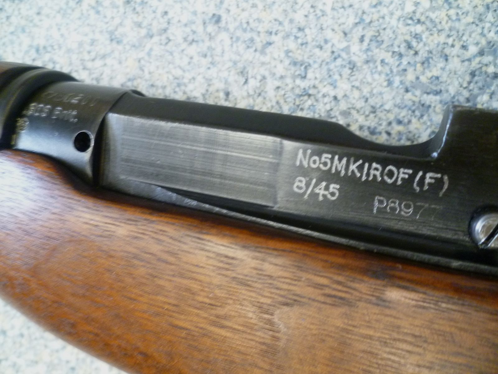 Carabina Jungle Enfield No. 5 MK I - Conversión a cargador único