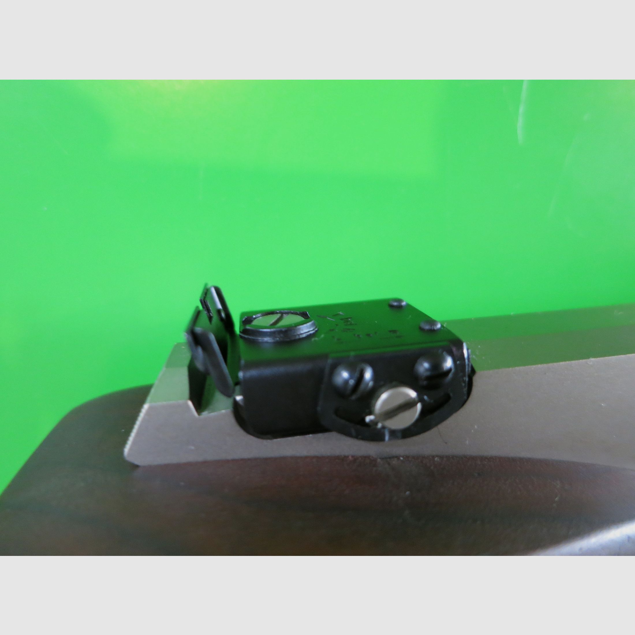 Sport-Pistole Walther OSP Kaliber .22lr, NILL Sport-Griff, .22 Short, Nickel-Version    #79-