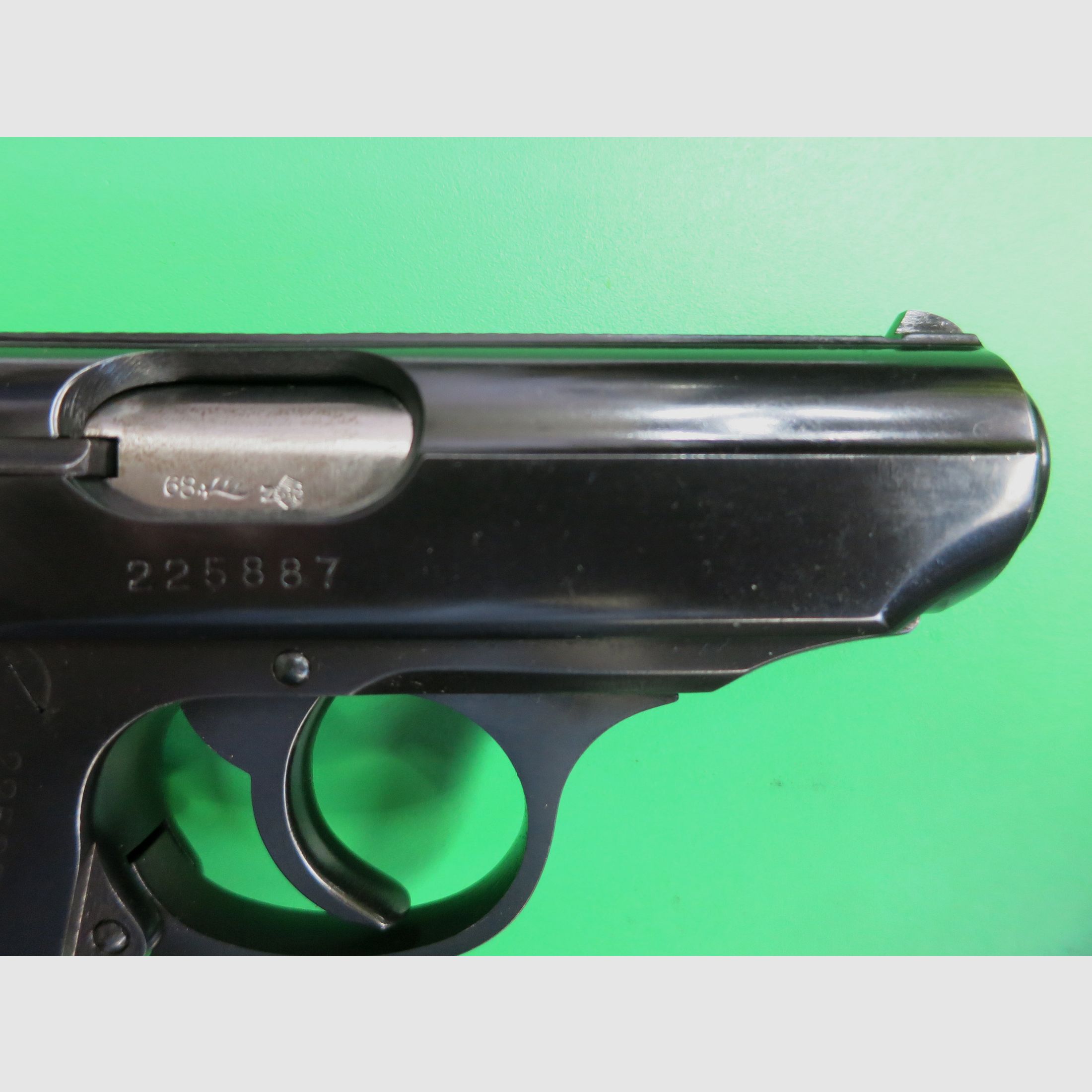 Pistola semiautomatica, Walther PPK, cal. 7,65 mm Browning, impugnature marroni       #81