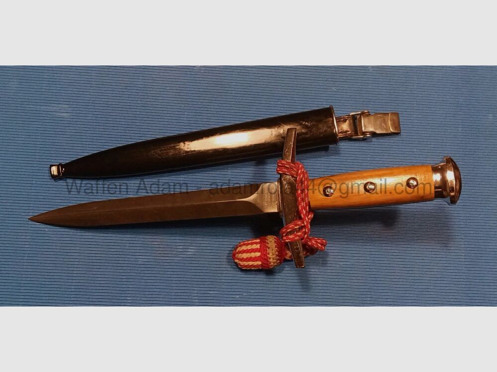 Elsener Schwyz Victoria M.43, Bild 1 von 3