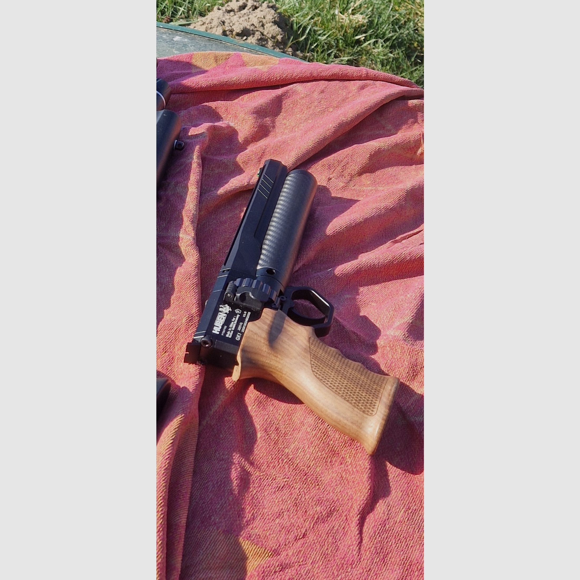 Huben GK1 z tłumikiem