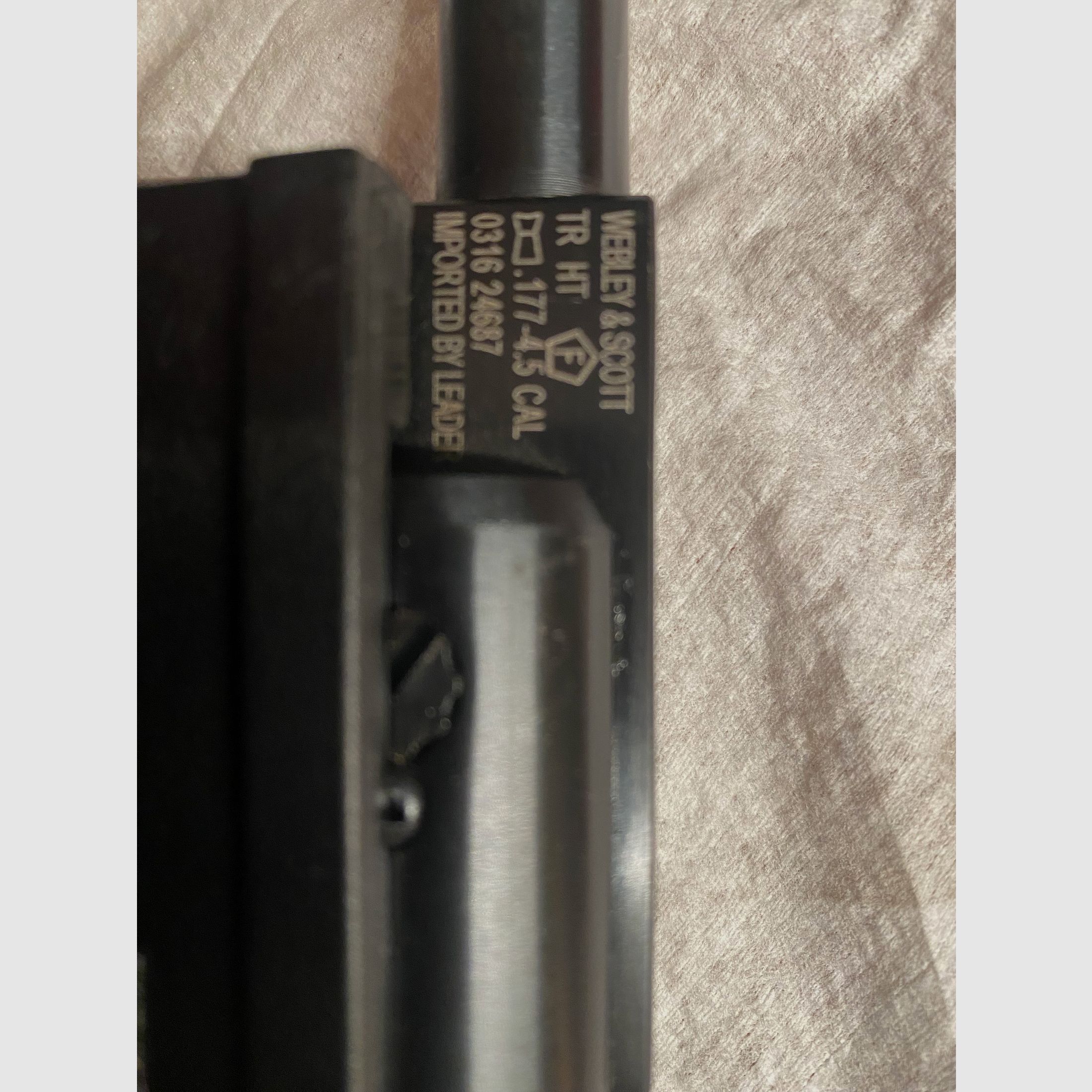 Pistola ad aria Webley Typhoon