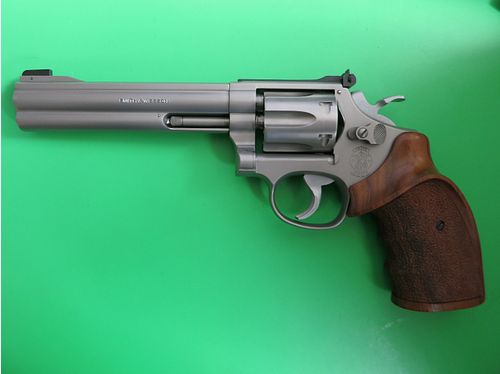 Sport revolver, target revolver Smith & Wesson, model 617, 22 Target Champion, .22lr +sport grip #85