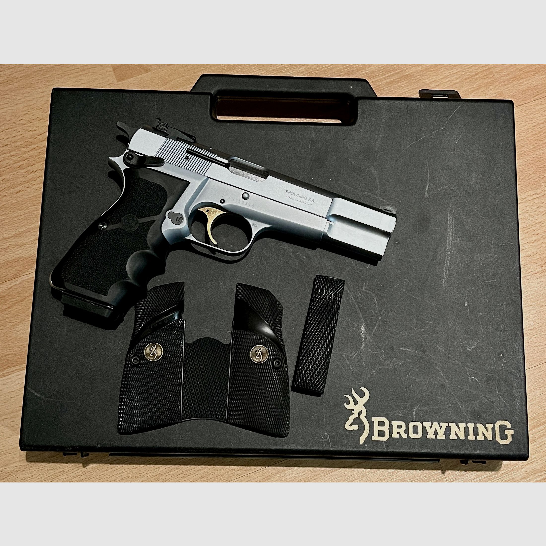 Browning FN High Power Silverchrome ORIGINAL & NEW absolute RARITY (not SIG 210, Korriphila, Korth, Manurhin, Brüner CZ, Tanfoglio, Target Champion, S&W, Colt, Walther, Customshop)