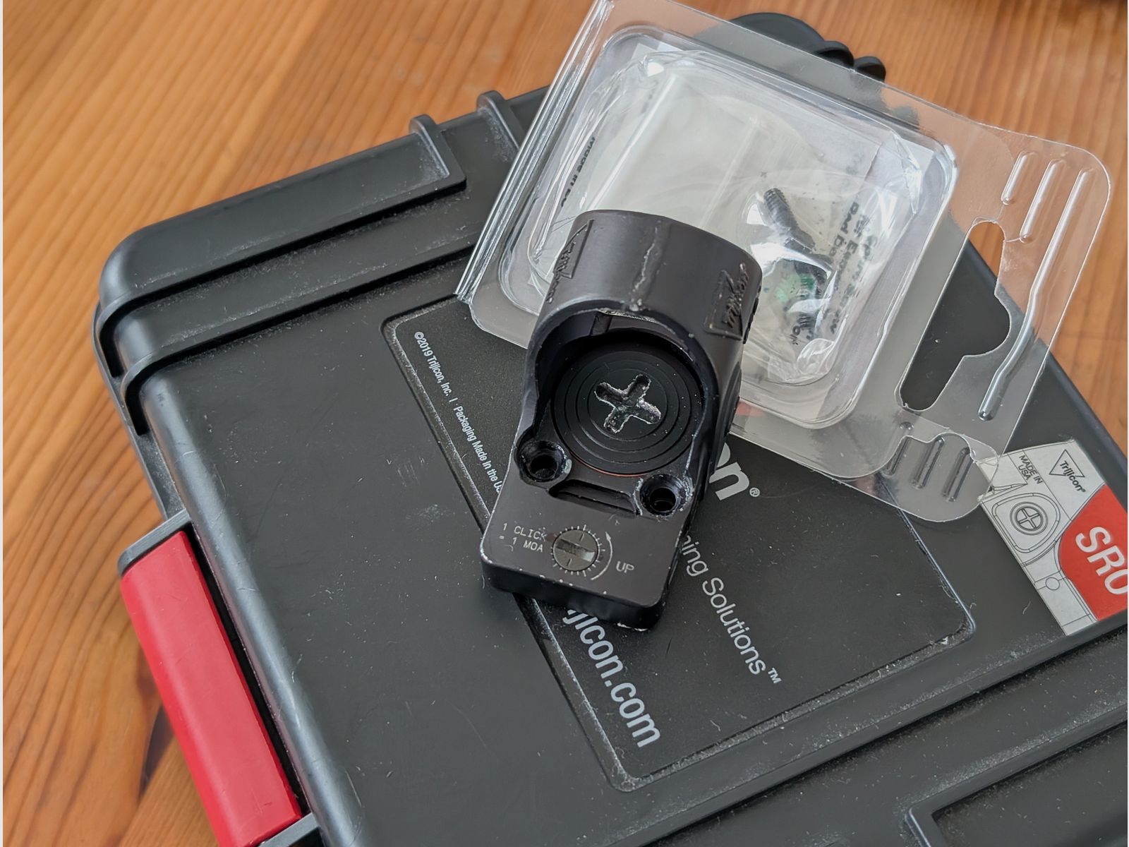 Original Trijicon SRO 2.5 MOA Mini Red Dot