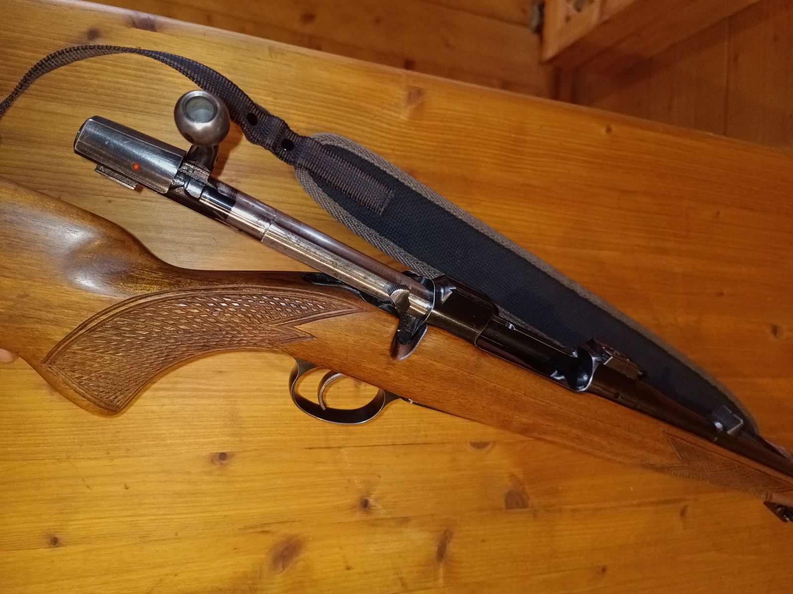 Bolt-action rifle 30.06 CZ