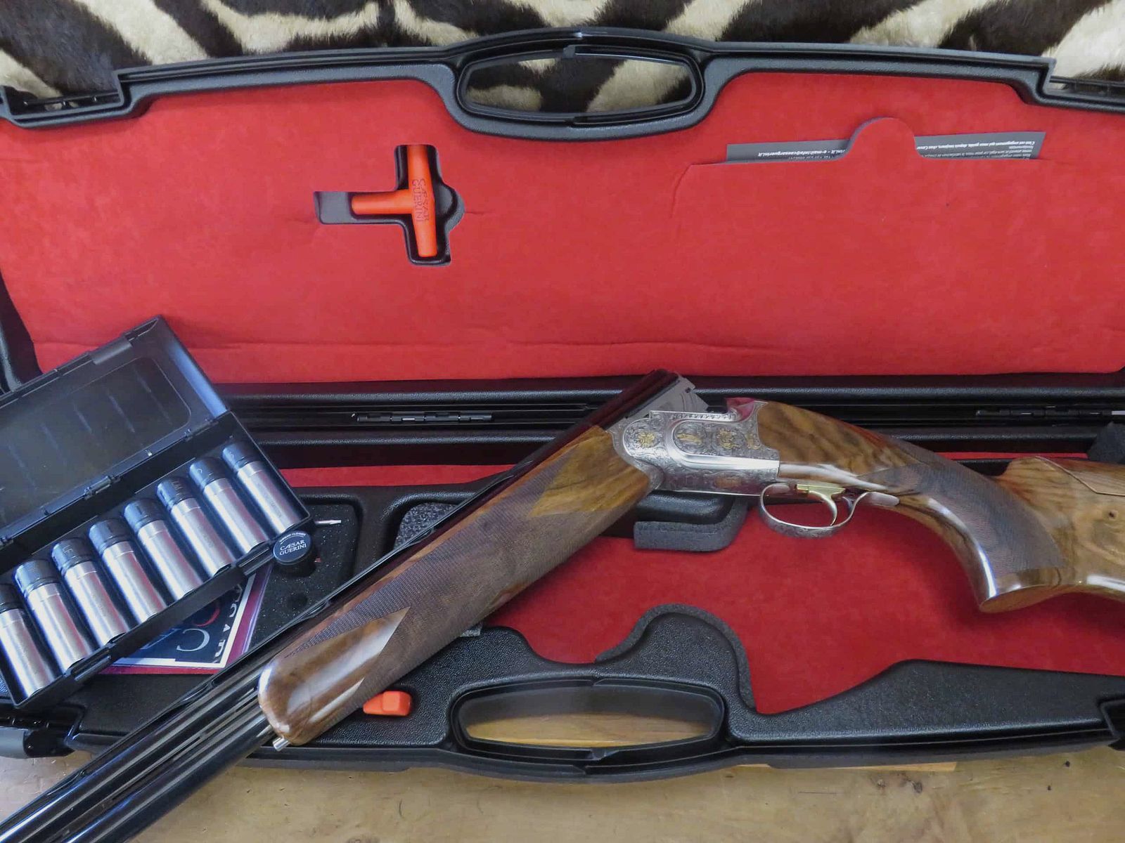 Flinte CAESAR GUERINI Invictus III Sporting Linkshänder Kal. 12/76 Läufe 76 cm 8 Chokes – Waffenkoffer, Bild 12 von 12