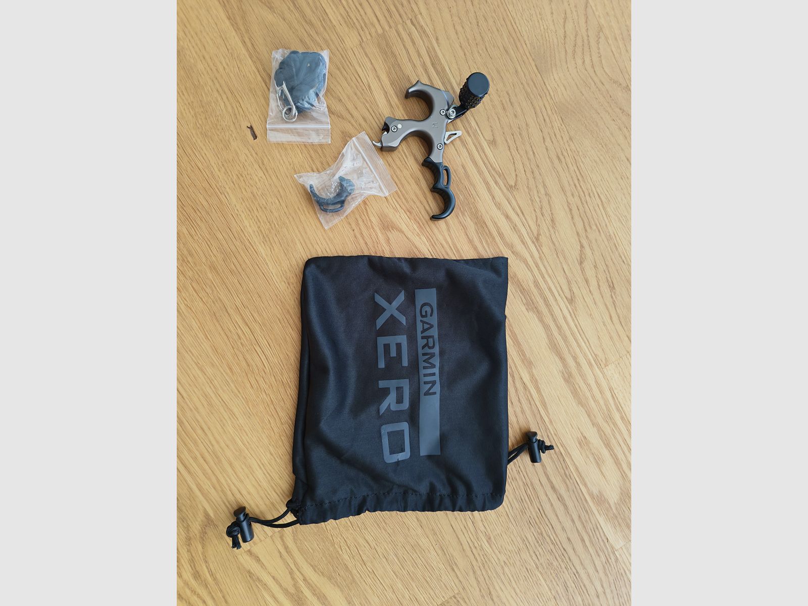 Hoyt Alpha AX-2 29 + Garmin Xero A1i + QAD Ultra Rest MX2 Set NUOVO